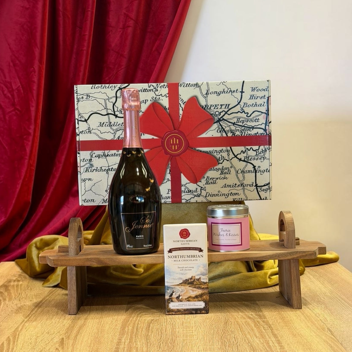 Northumbrian Alcohol-Free Bubbles & Chocolate Hamper