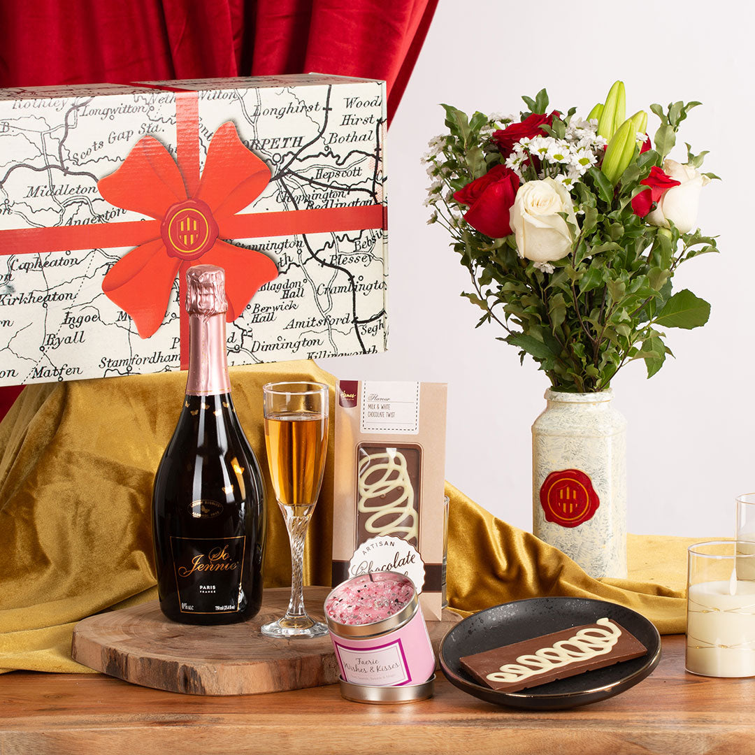Northumbrian Alcohol-Free Bubbles & Chocolate Hamper