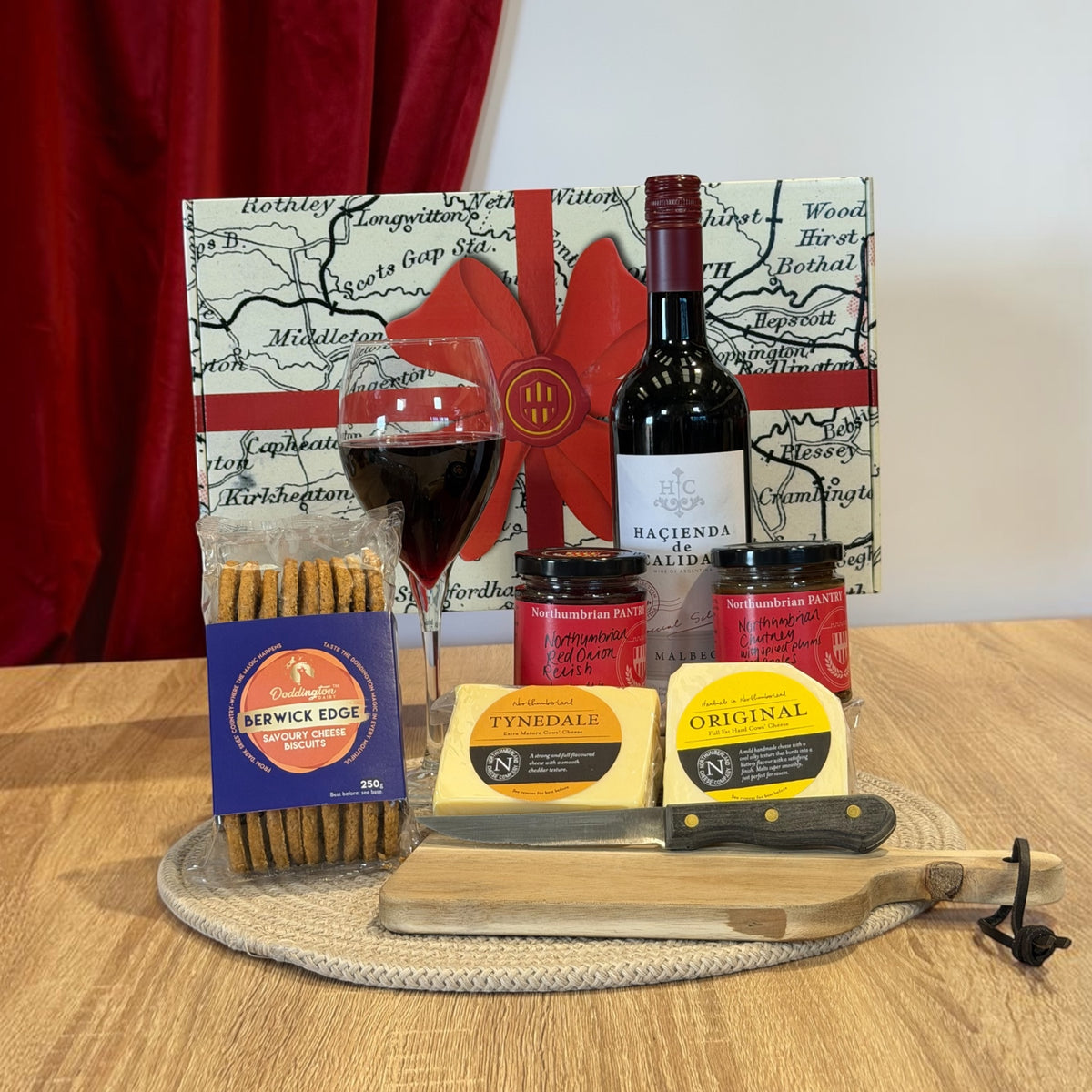 Northumbrian Cheese and Wine Selection Gift Hamper