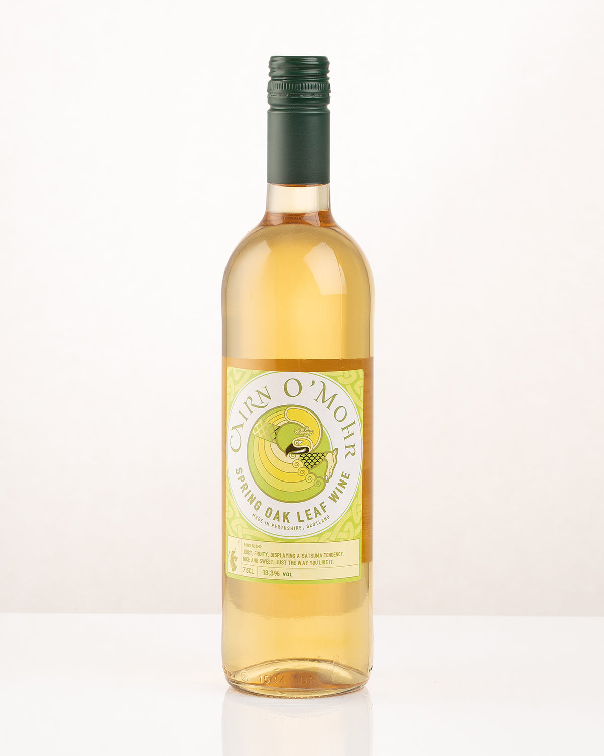 Cairn o Mohr Spring Oak Leaf Wine Northumbrian Gifts