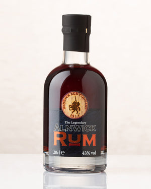 Dunkler Alnwick-Rum - 40 %