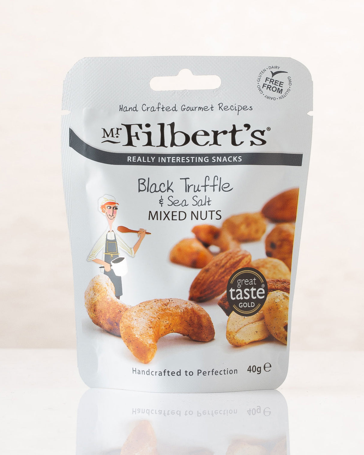 Gemischte Nüsse aus schwarzem Trüffel und Meersalz